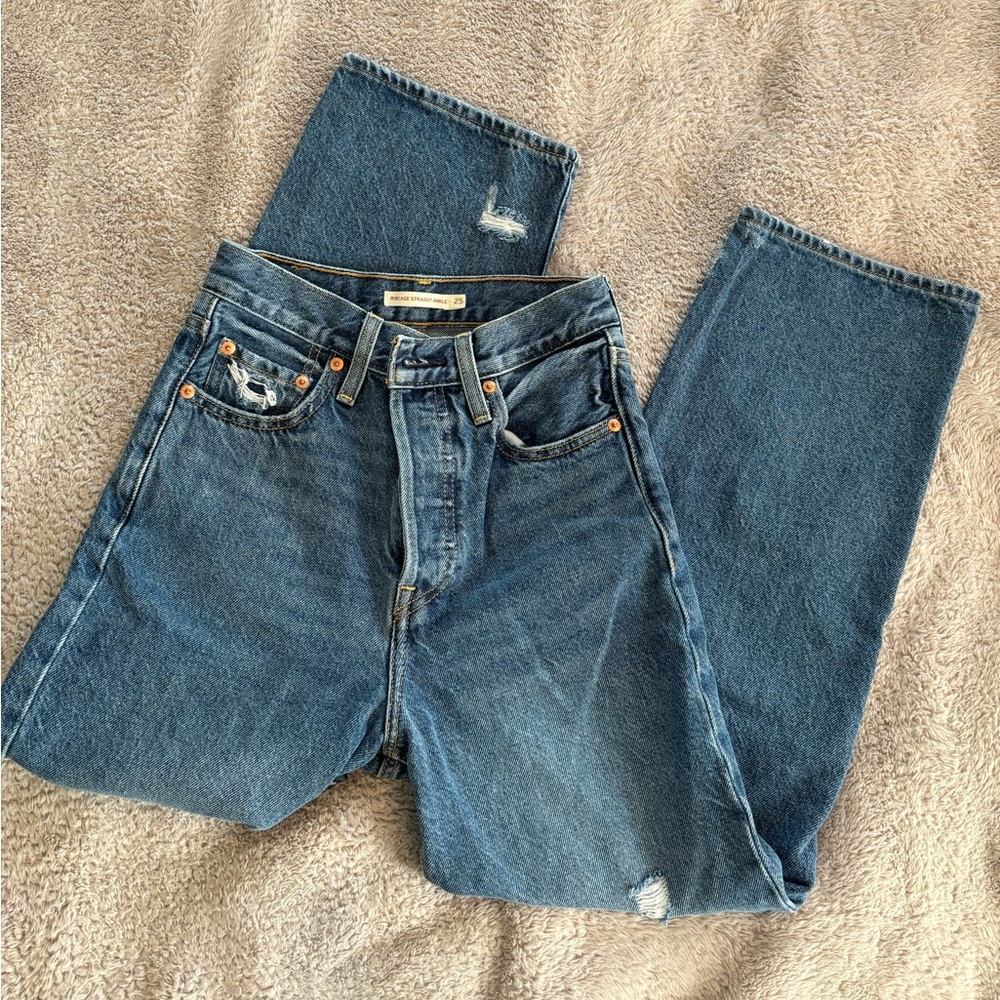 Levis Ribcage Straight Ankle Jeans